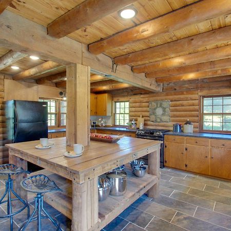 Cozy Log Cabin Getaway With Fire Pit And 3 Acres! Ruckersville Eksteriør bilde