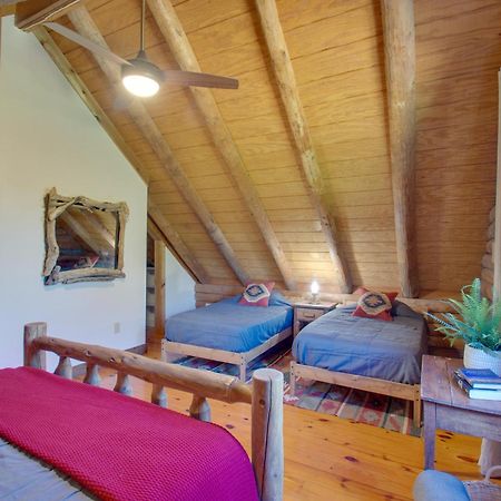 Cozy Log Cabin Getaway With Fire Pit And 3 Acres! Ruckersville Eksteriør bilde