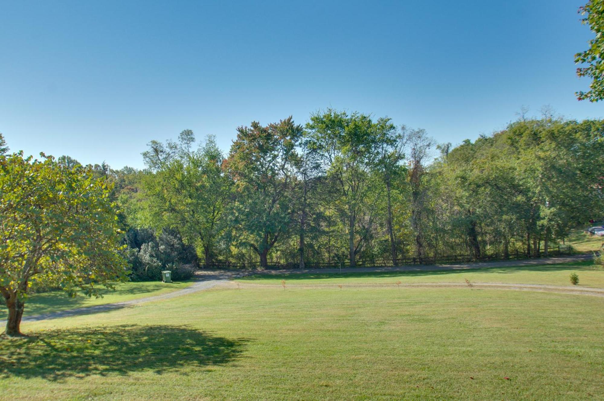 Cozy Log Cabin Getaway With Fire Pit And 3 Acres! Ruckersville Eksteriør bilde