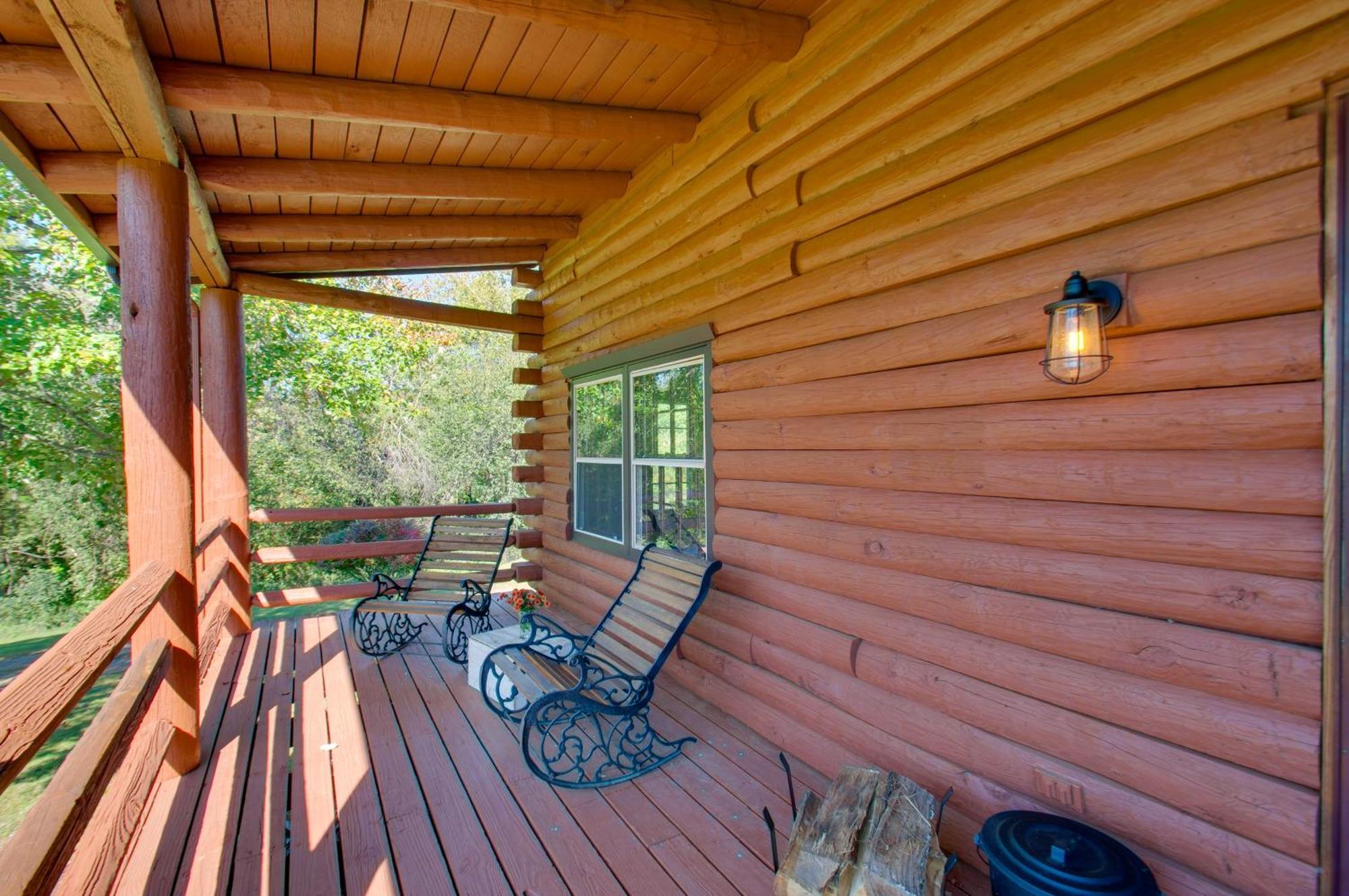 Cozy Log Cabin Getaway With Fire Pit And 3 Acres! Ruckersville Eksteriør bilde