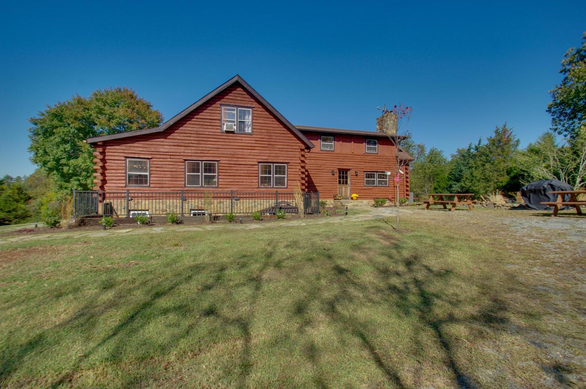 Cozy Log Cabin Getaway With Fire Pit And 3 Acres! Ruckersville Eksteriør bilde